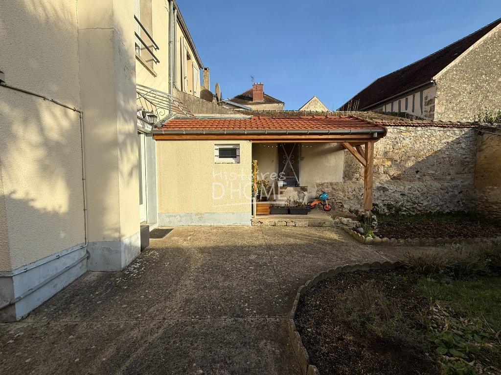 Maison Briarde Rurale A VENDRE - ROZAY EN BRIE Centre ville, commerces � pied - 136 m2 - 263�000�&euro;