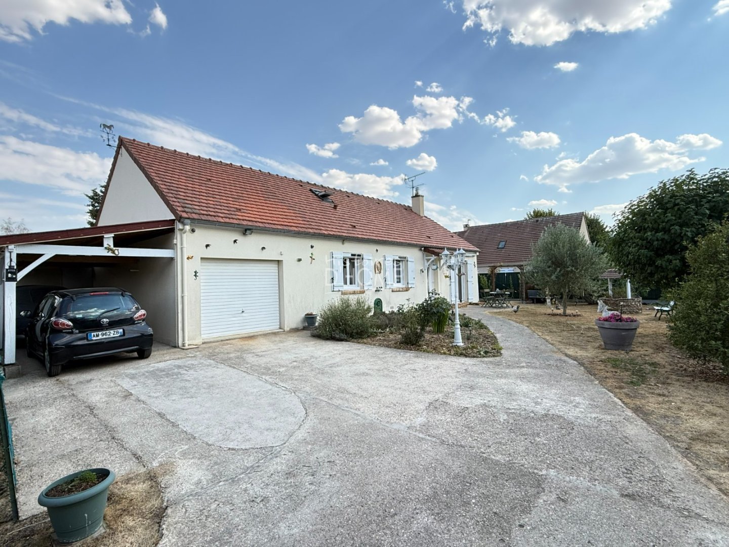 Maison traditionnelle A VENDRE - ROZAY EN BRIE quartier très calme - 110 m2 - 365 000 &euro;