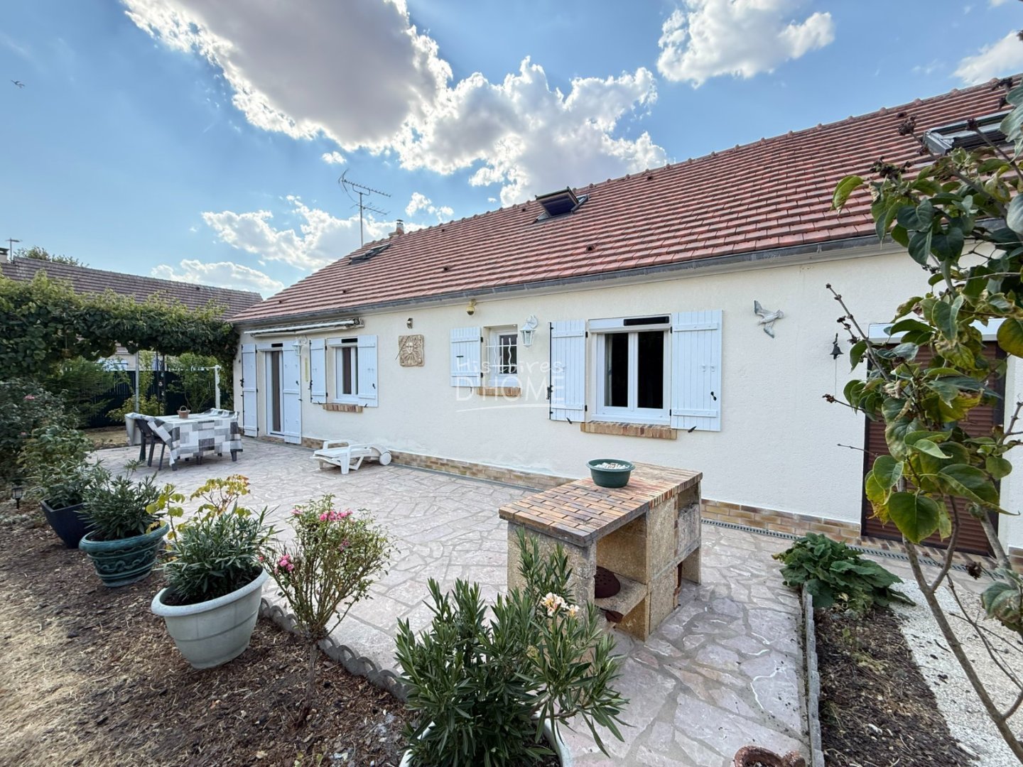 Maison traditionnelle A VENDRE - ROZAY EN BRIE quartier très calme - 110 m2 - 365 000 &euro;