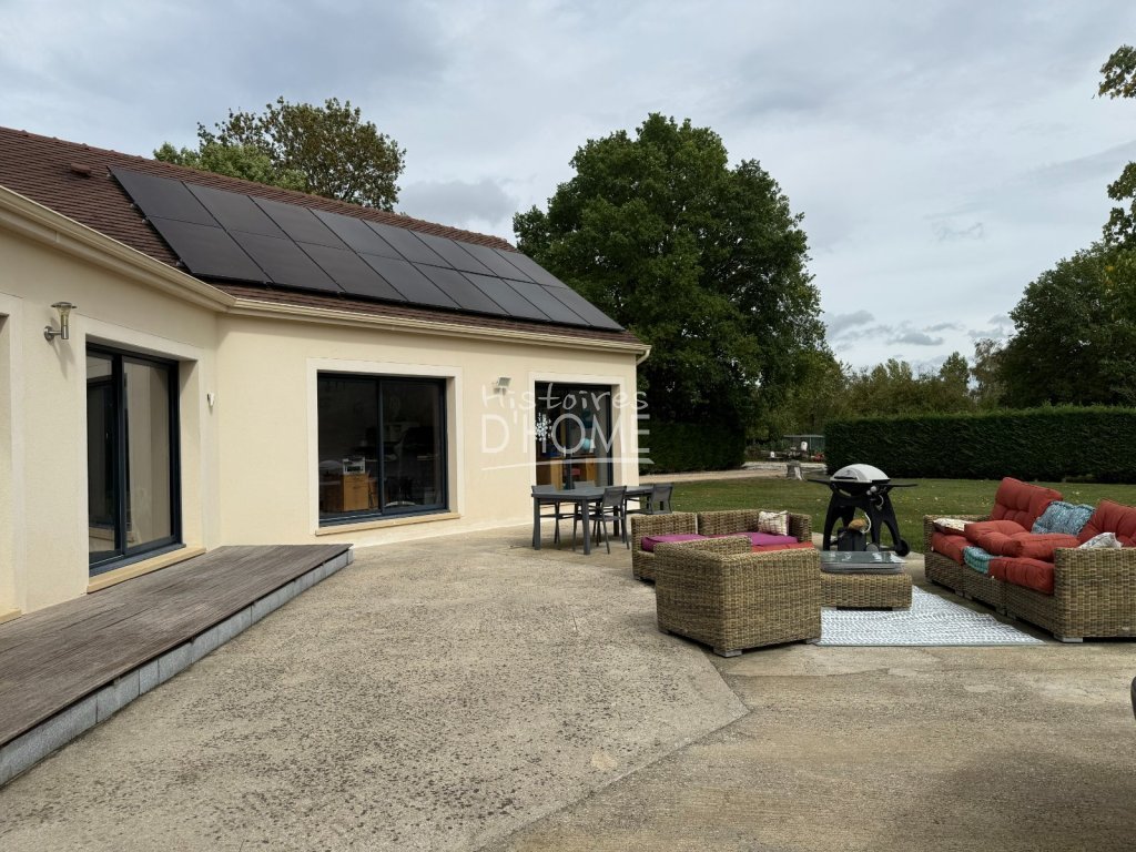 Maison PLAIN PIED traditionnelle de 2014 A VENDRE - ROZAY EN BRIE - 190 m2 - 550 000 €