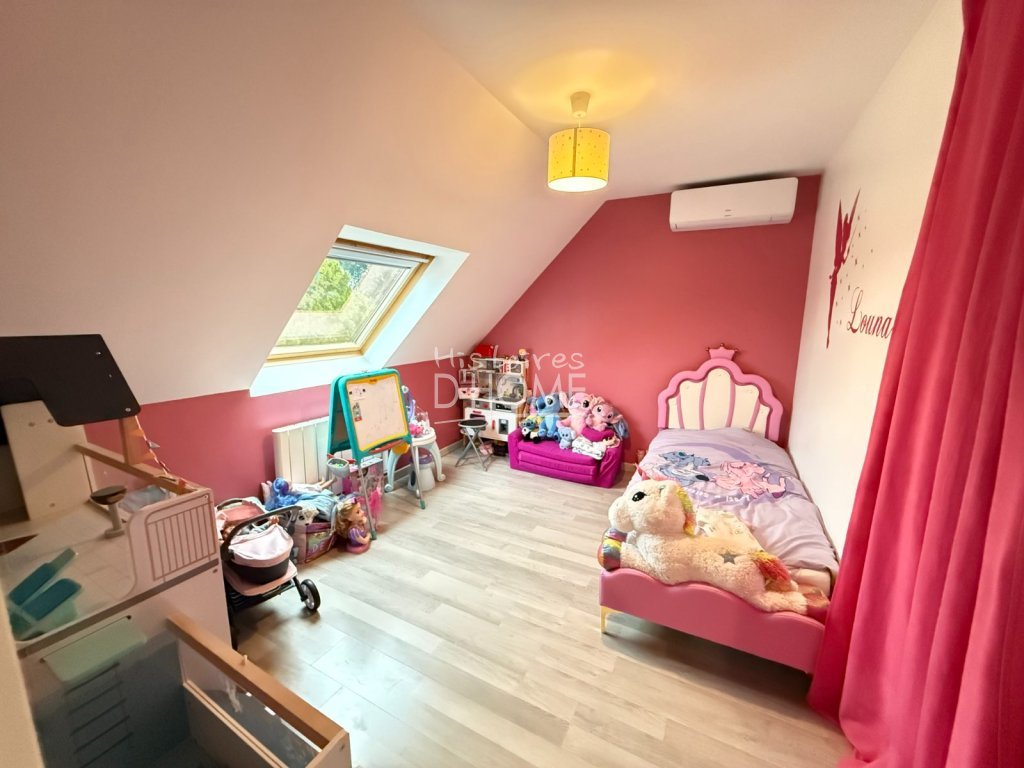 maison traditionnelle A VENDRE - ROZAY EN BRIE - 148.46 m2 - 345�000�&euro;