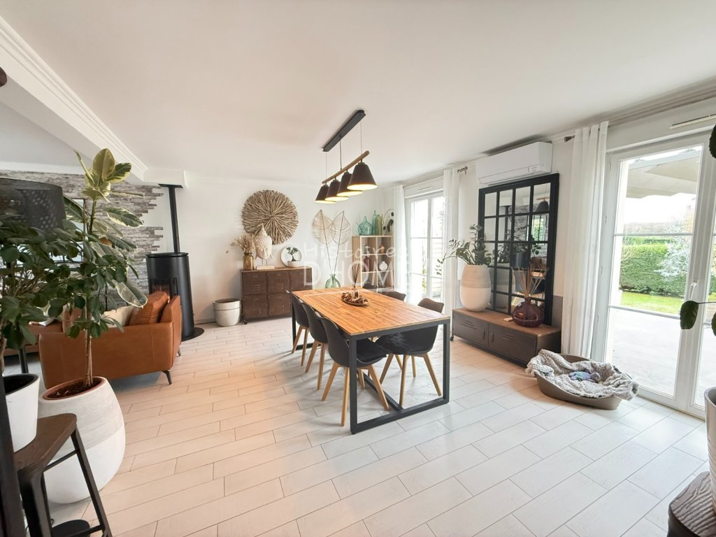 MAISON TRADITIONNELLE A VENDRE - ROZAY EN BRIE - 150 m2 - 429�000�&euro;