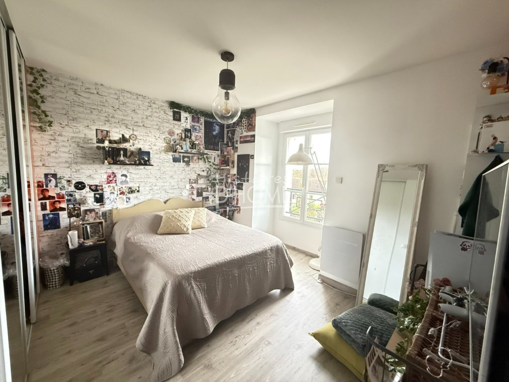 MAISON TRADITIONNELLE A VENDRE - ROZAY EN BRIE - 150 m2 - 429�000�&euro;