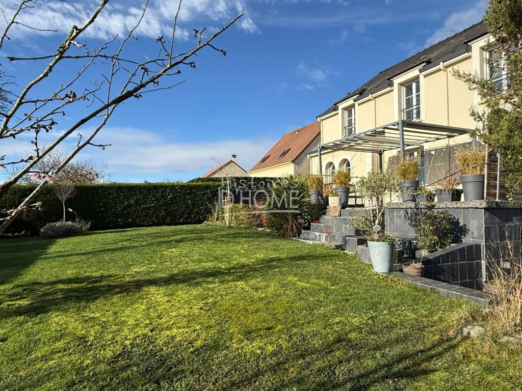 MAISON TRADITIONNELLE A VENDRE - ROZAY EN BRIE - 150 m2 - 429�000�&euro;
