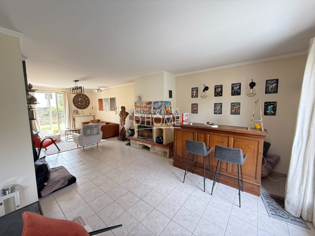 Maison Traditionnelle A VENDRE - TOURNAN EN BRIE - 181.42 m2 - 455 000 &euro;