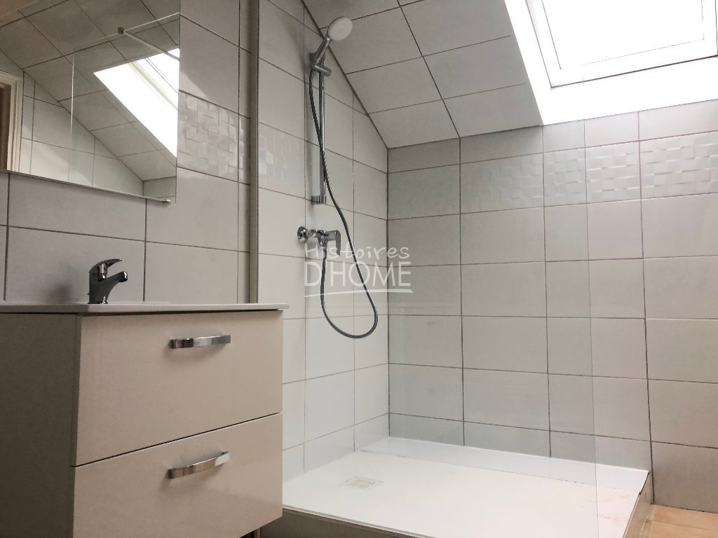 STUDIO A LOUER - GUIGNES - 30.38 m2 - 550�&euro; charges comprises par mois