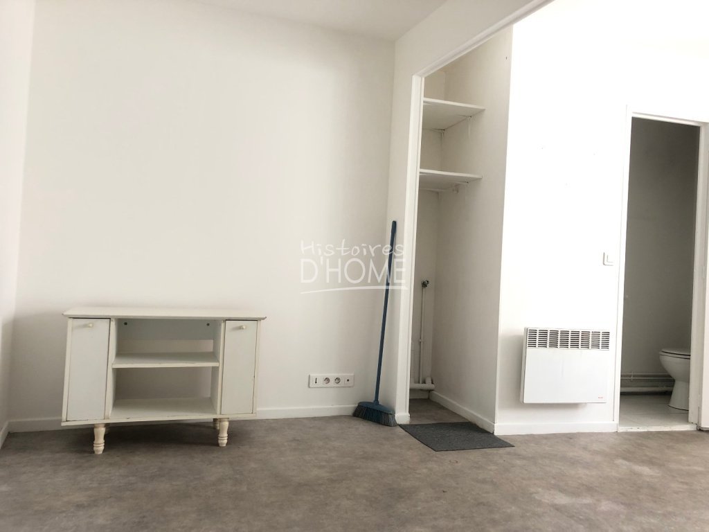 STUDIO A LOUER - ROZAY EN BRIE - 17.49 m2 - 385 &euro; charges comprises par mois
