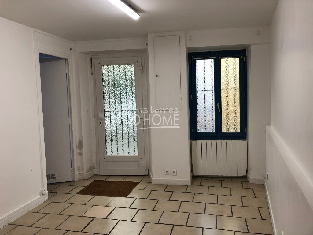 APPARTEMENT T1 A LOUER - LA FERTE GAUCHER - 20.3 m2 - 355€ charges comprises par mois