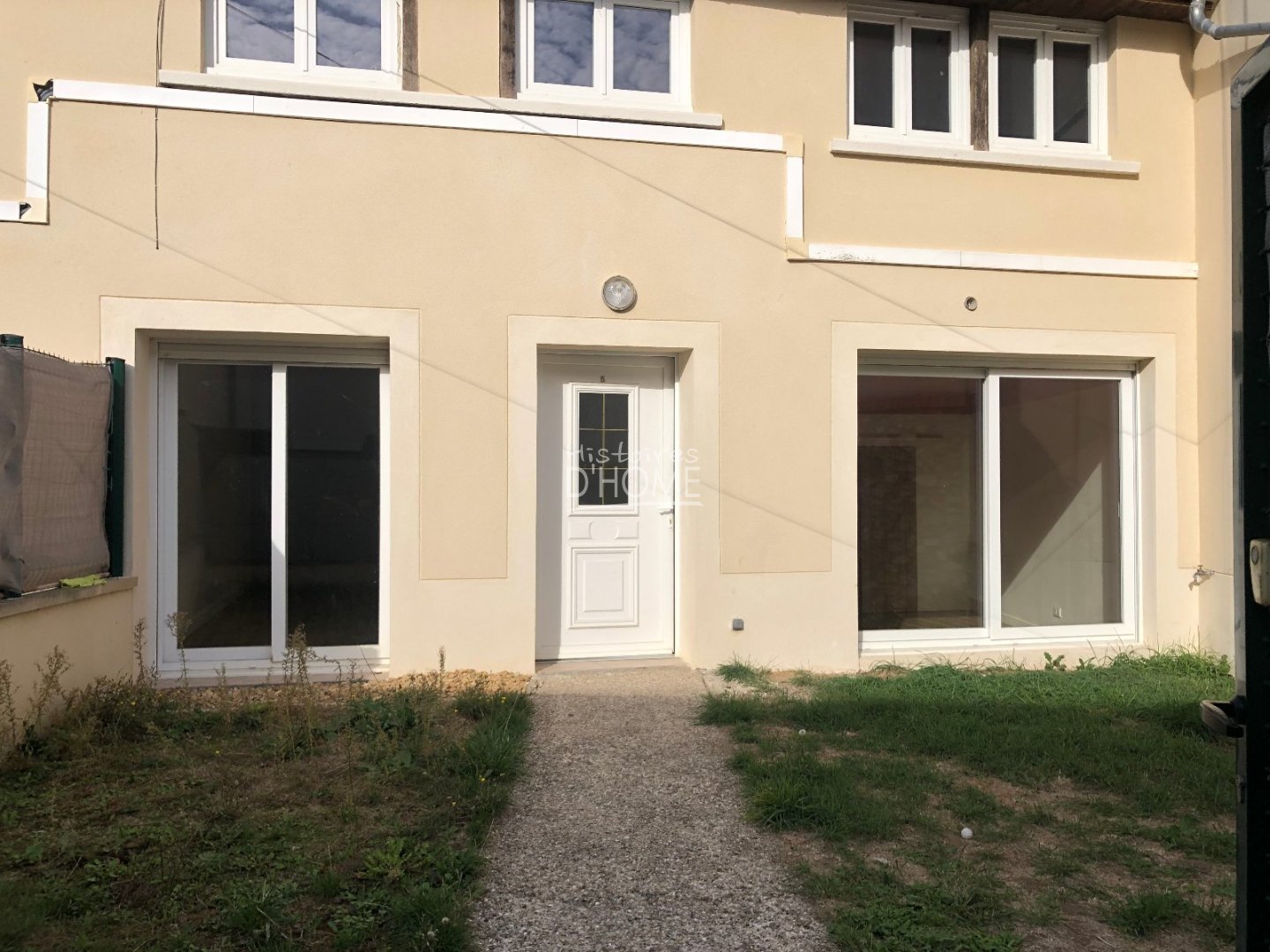 APPARTEMENT T2 A LOUER - LA FERTE GAUCHER - 49.27 m2 - 695 &euro; charges comprises par mois