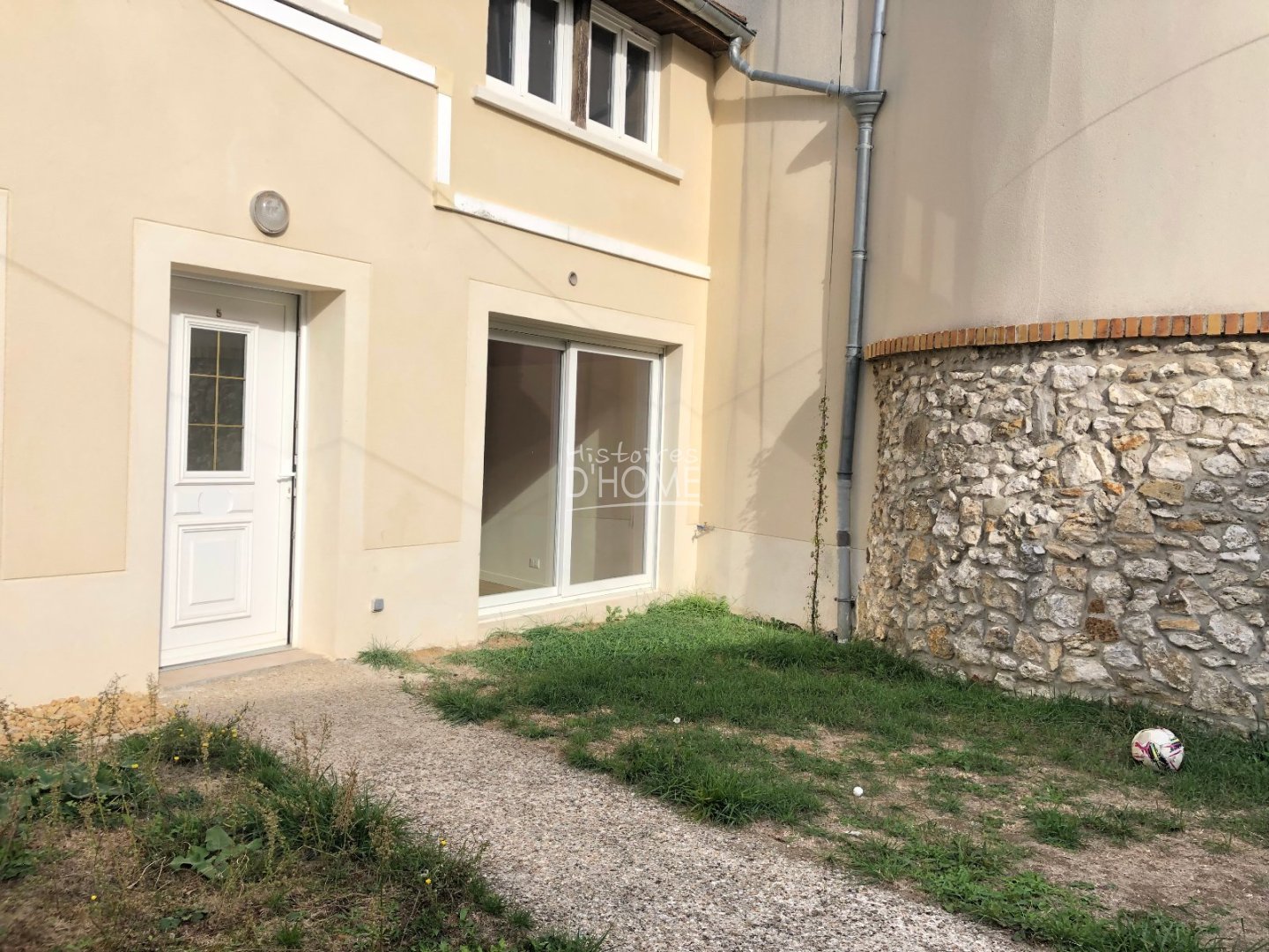 APPARTEMENT T2 A LOUER - LA FERTE GAUCHER - 49.27 m2 - 695 &euro; charges comprises par mois