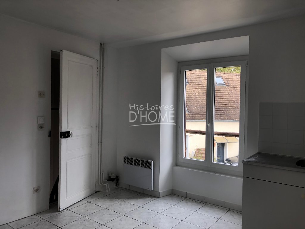 APPARTEMENT T2 A LOUER - OZOUER LE VOULGIS - 48.32 m2 - 650€ charges comprises par mois