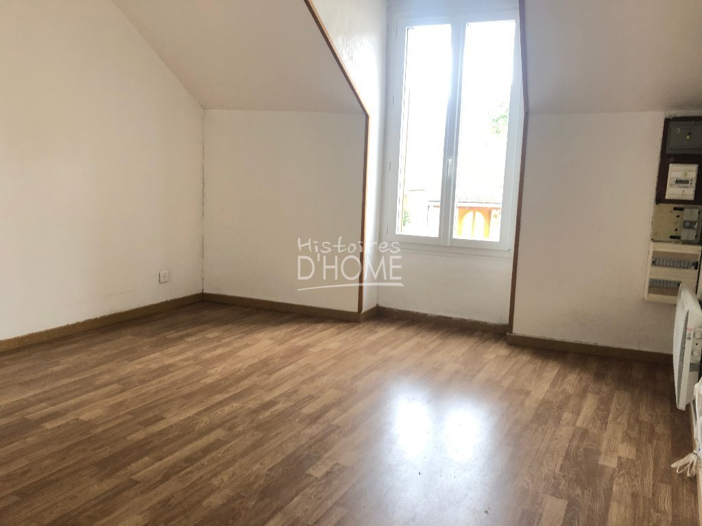 APPARTEMENT T2 A LOUER - OZOUER LE VOULGIS - 48.32 m2 - 650€ charges comprises par mois