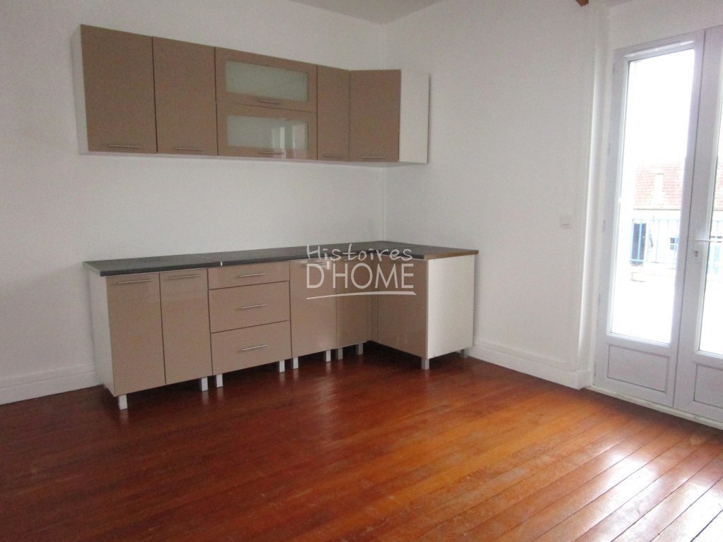 APPARTEMENT T3 A LOUER - FONTENAY TRESIGNY - 69.11 m2 - 850�&euro; charges comprises par mois