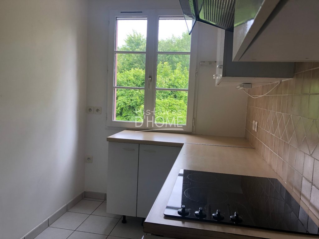 APPARTEMENT T3 A LOUER - GUIGNES proche centre ville - 61 m2 - 940 &euro; charges comprises par mois