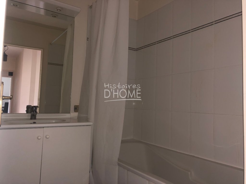 APPARTEMENT T3 A LOUER - GUIGNES proche centre ville - 61 m2 - 940 &euro; charges comprises par mois