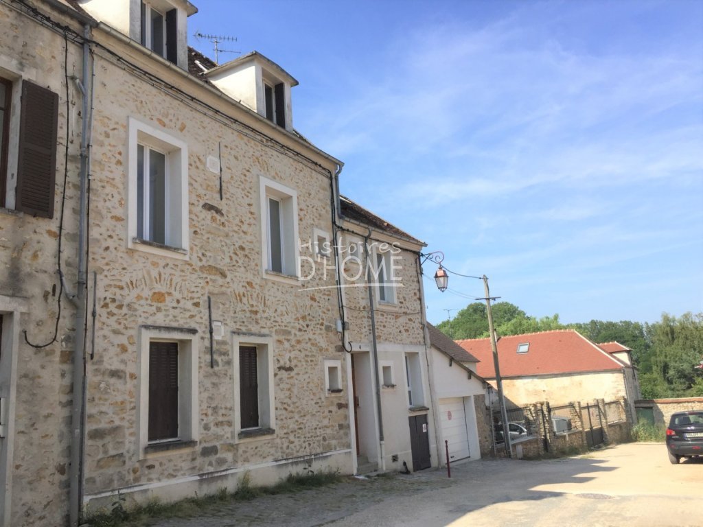APPARTEMENT T3 A LOUER - ROZAY EN BRIE CENTRE VILLE - 51.74 m2 - 780€ charges comprises par mois