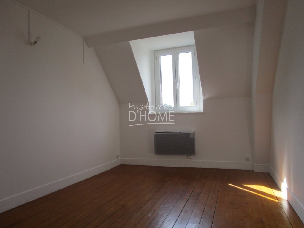 APPARTEMENT T3 A LOUER - ROZAY EN BRIE CENTRE VILLE - 42.67 m2 - 755�&euro; charges comprises par mois