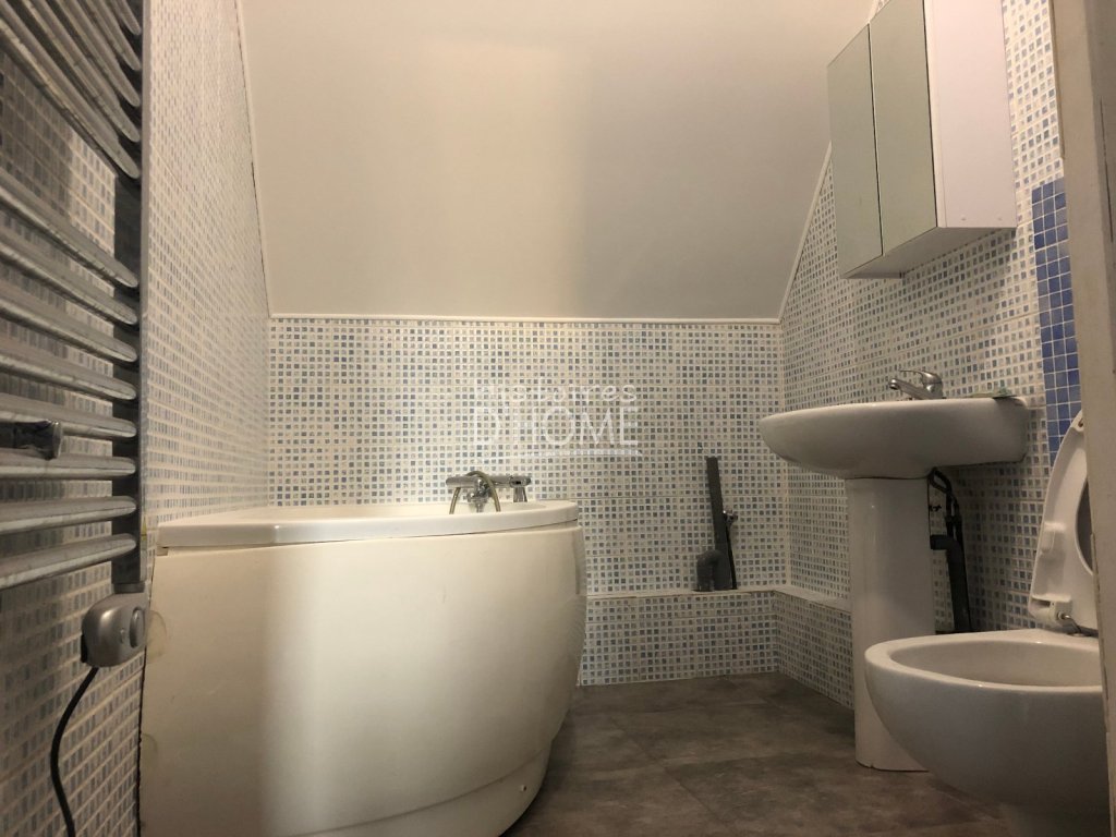 APPARTEMENT T3 A LOUER - ROZAY EN BRIE CENTRE VILLE - 59.76 m2 - 820 &euro; charges comprises par mois