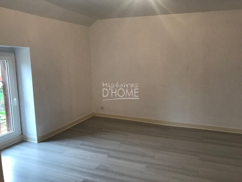 APPARTEMENT T3 A LOUER - VOINSLES - 83.41 m2 - 814 &euro; charges comprises par mois