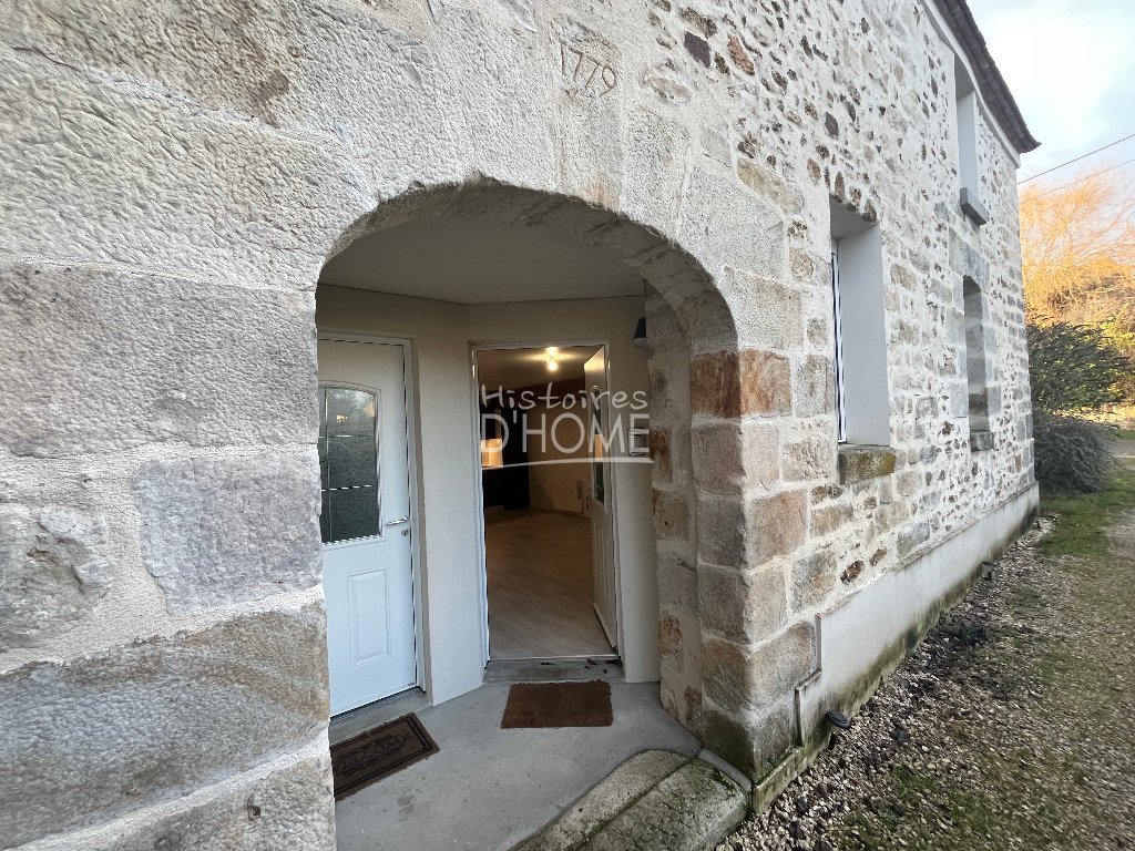 APPARTEMENT T3 A VENDRE - COURTOMER - 50.58 m2 - 169�000�&euro;