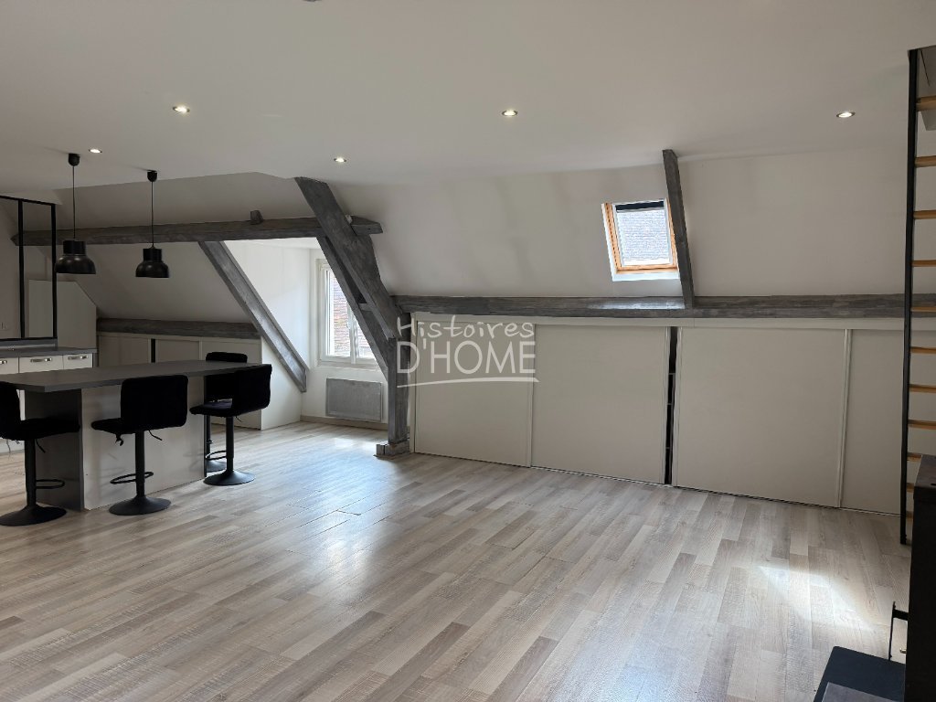 APPARTEMENT T3 A VENDRE - ROZAY EN BRIE - 48 m2 - 164000€