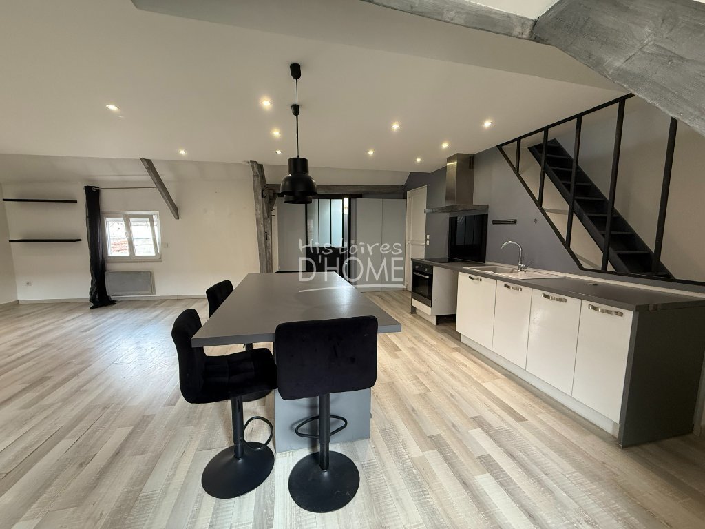 APPARTEMENT T3 A VENDRE - ROZAY EN BRIE - 48 m2 - 164000€