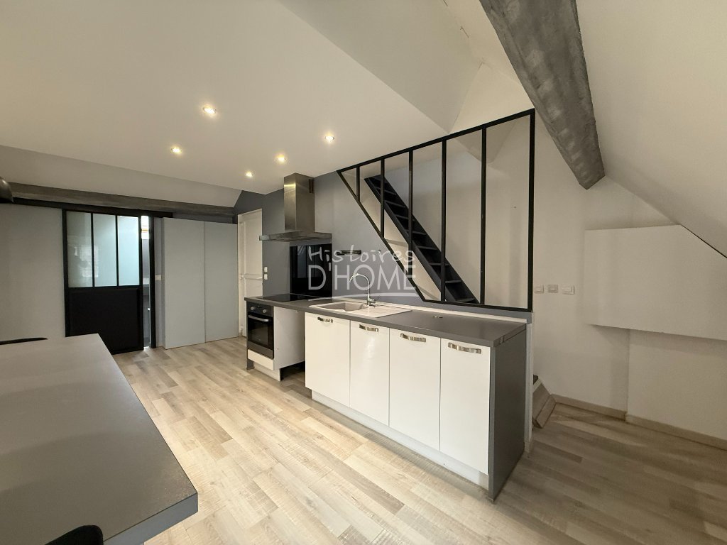 APPARTEMENT T3 A VENDRE - ROZAY EN BRIE - 48 m2 - 164000€