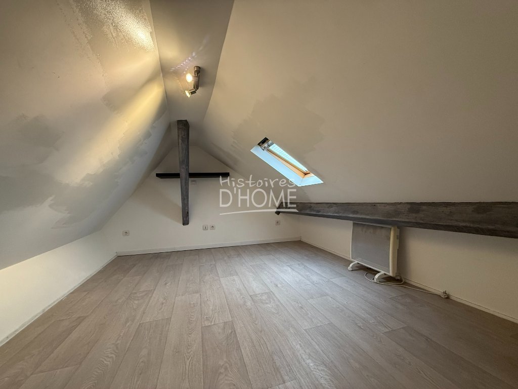 APPARTEMENT T3 A VENDRE - ROZAY EN BRIE - 48 m2 - 164000€