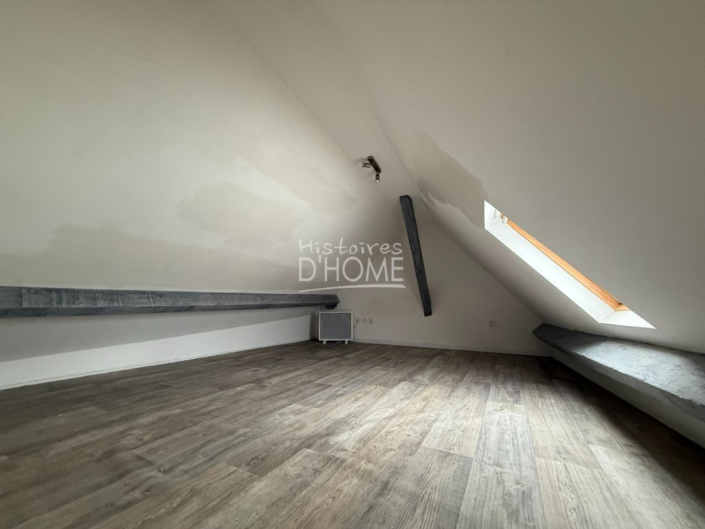 APPARTEMENT T3 A VENDRE - ROZAY EN BRIE - 48 m2 - 164000€