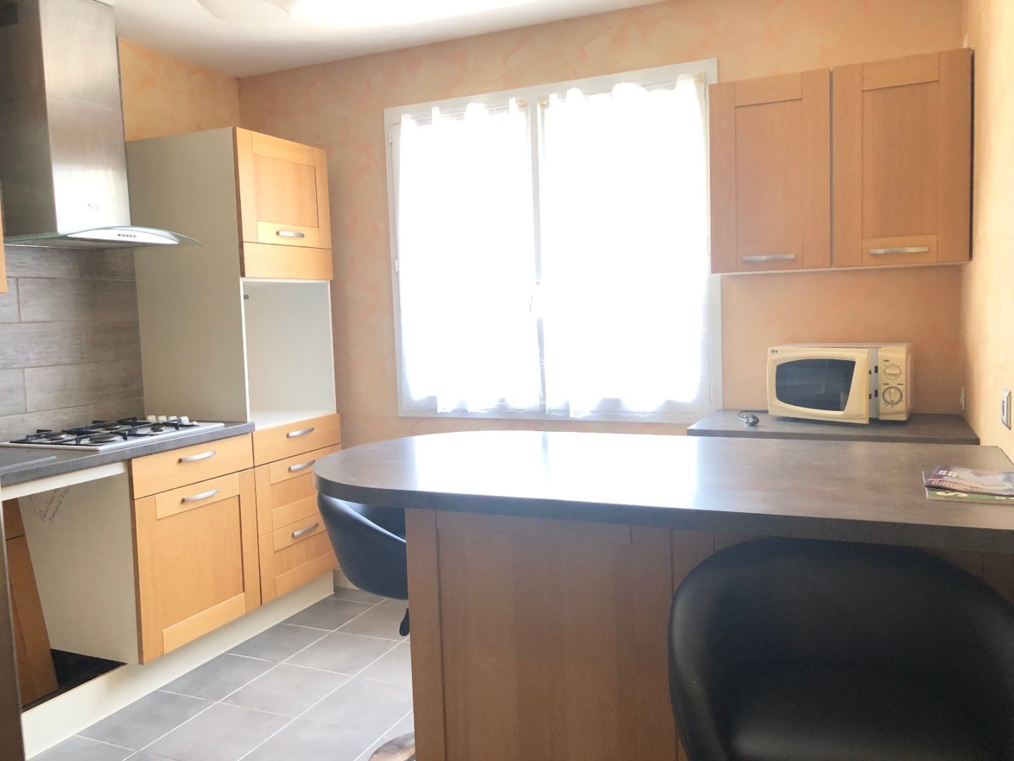 APPARTEMENT T4 A LOUER - COULOMMIERS - 102.31 m2 - 1 400 &euro; charges comprises par mois