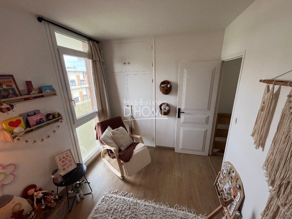 APPARTEMENT T3 A VENDRE - BRIE COMTE ROBERT - 73.1 m2 - 229000€