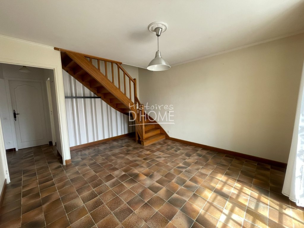 Appartement F3 en duplex A VENDRE - CHAUMES EN BRIE - 65.08 m2 - 175000€